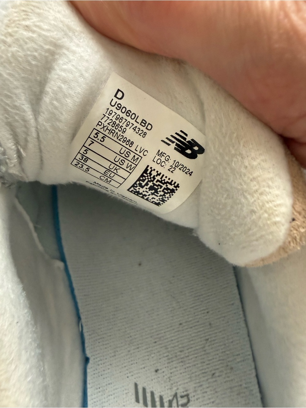 New Balance White and Beige Athletic Sneaker Interior - Picture 3 of 4